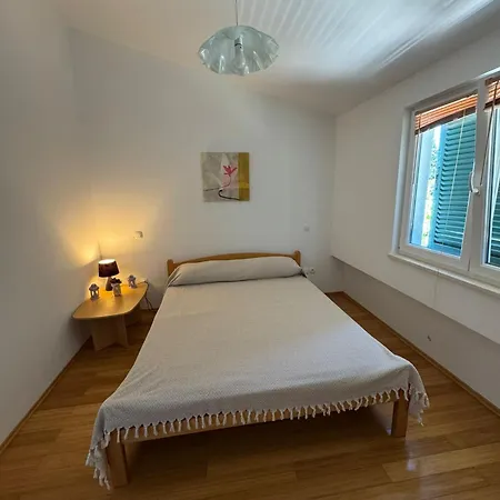 Beachside 2-bed Bliss! Blace