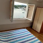 Beachside 2-bed Bliss! Blace
