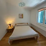 Beachside 2-bed Bliss! Blace