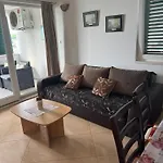 Beachside 2-bed Bliss! * Blace