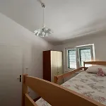 Beachside 2-bed Bliss! *