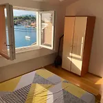 Apartment Beachside 2-bed Bliss! Blace