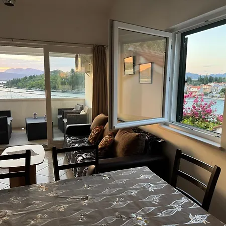 شقة Beachside 2-bed Bliss! *