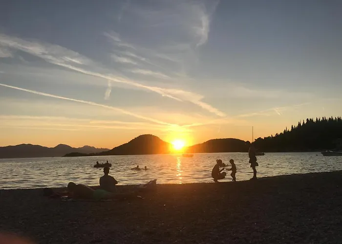 Διαμέρισμα Beachside 2-bed Bliss! Blace