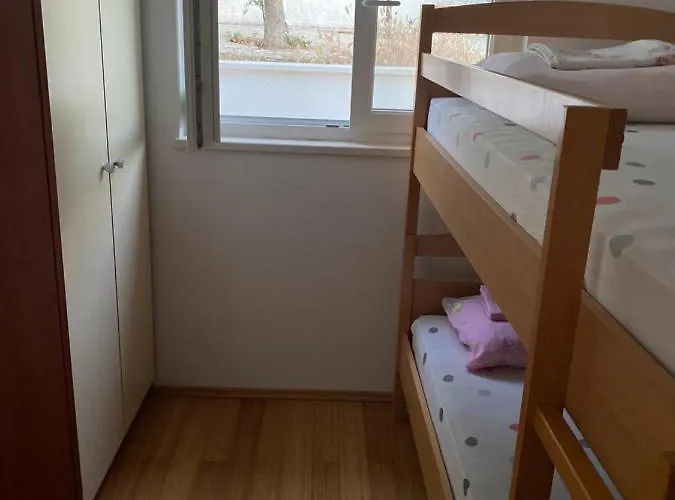 Beachside 2-bed Bliss! Διαμέρισμα *