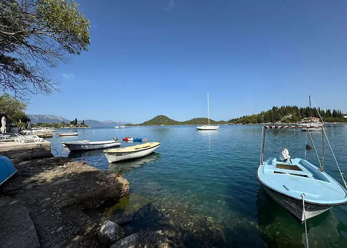 Διαμέρισμα Beachside 2-bed Bliss!