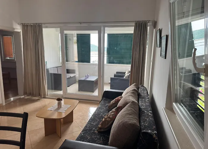 Διαμέρισμα Beachside 2-bed Bliss!