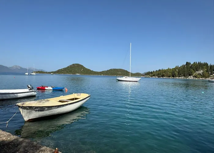 Beachside 2-bed Bliss! Διαμέρισμα Blace