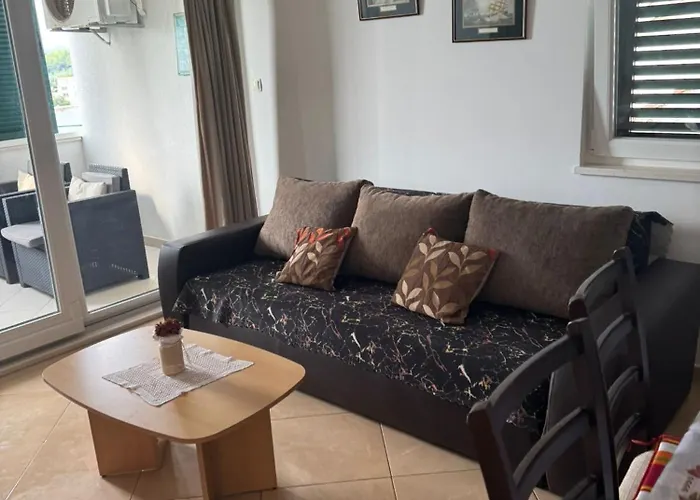 Beachside 2-bed Bliss! * Blace